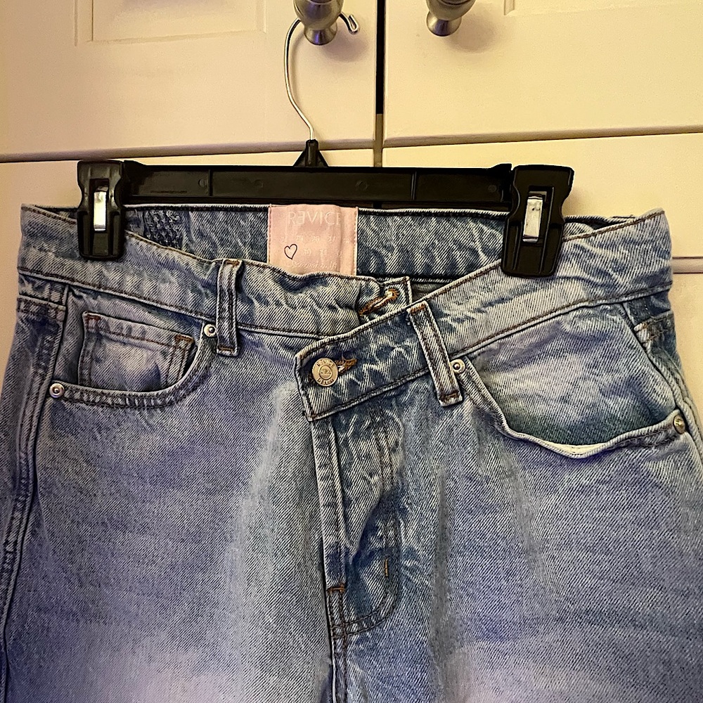 NWOT CROSS WAIST REVICE DENIM